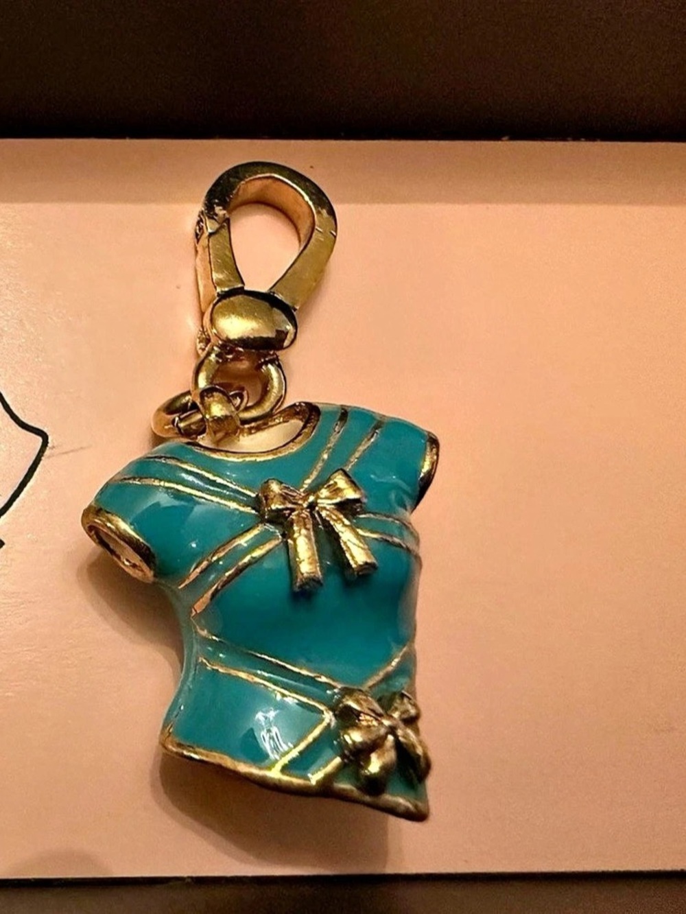 Juicy Couture Choose Juicy T-Shirt Charm Blue & Gold - Y2K, Vintage